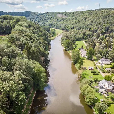 Mado Βίλα Esneux